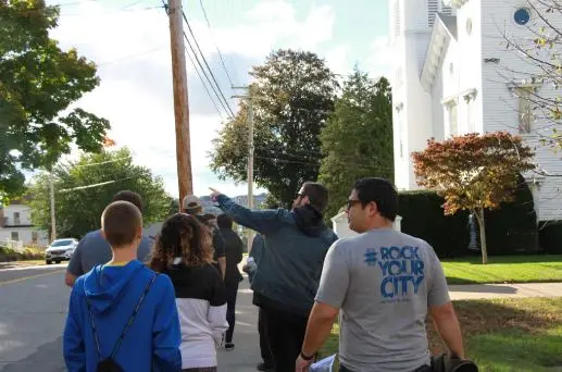 Students and leaders going out on outreach at Dare 2 Share LIVE.